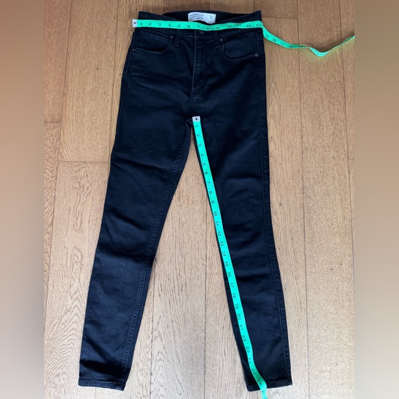 Abercrombie & Fitch Super Skinny High Rise Ankle Jeans SZ 2/26 Short Black - Picture 14 of 15